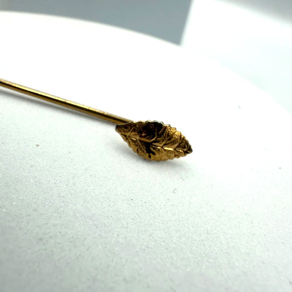Vintage Gold Tone Leaf Stick Pin Textured Botanical Lapel Pin with End‎ Cap